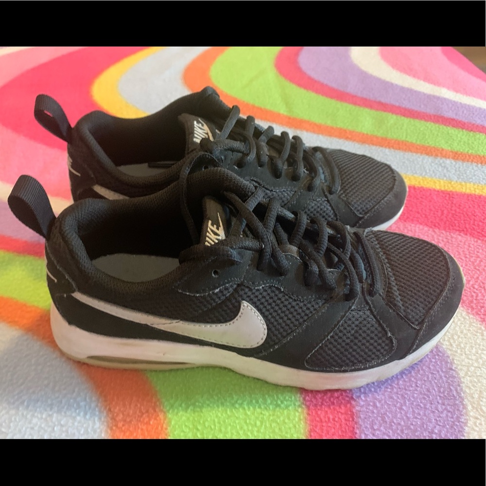 Used Black Nike Air